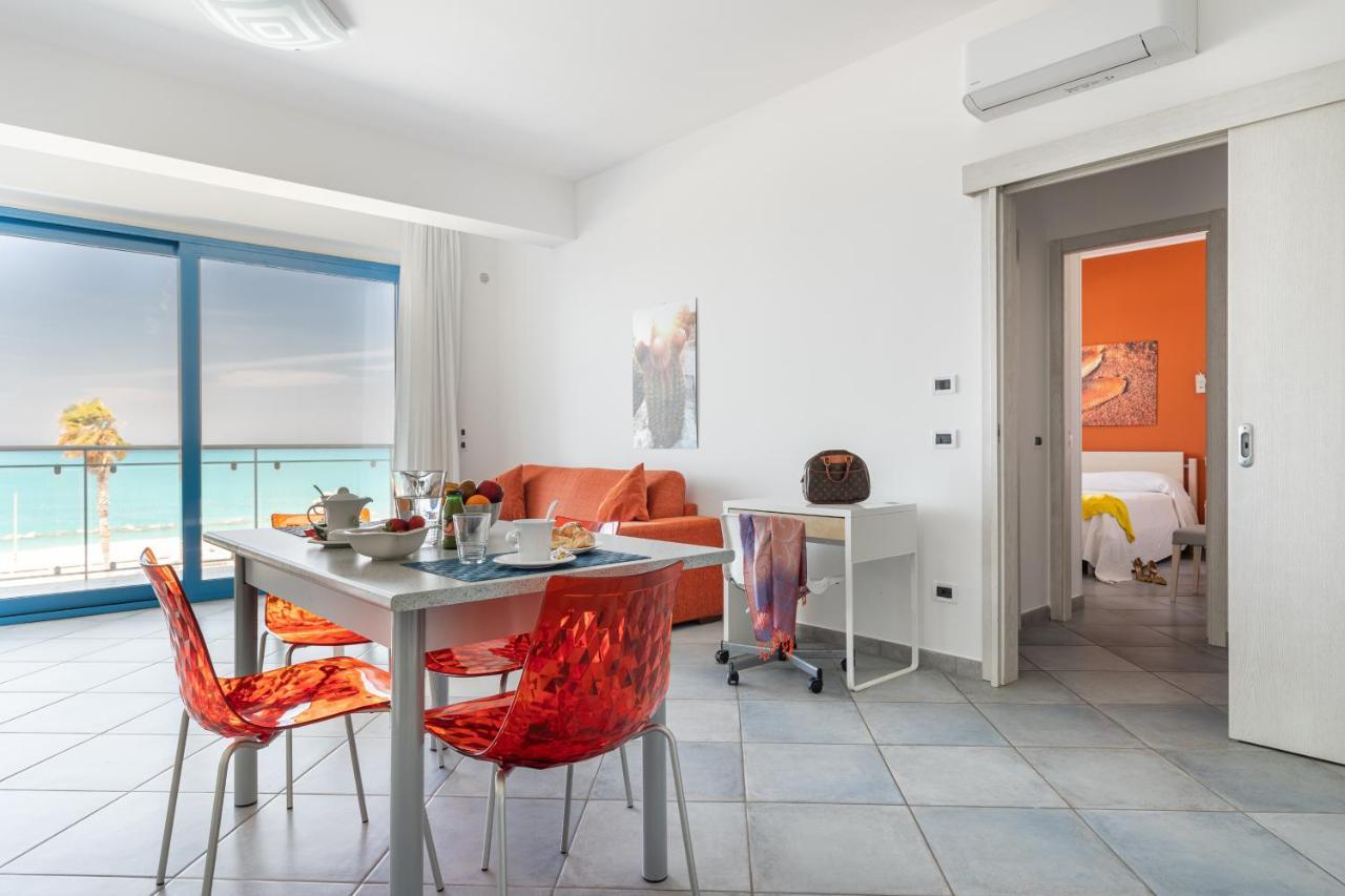 Terraces D'Orlando - Family Apartments With Sea View And Pool Капо-д'Орландо Экстерьер фото